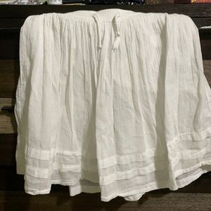White flowy skirt